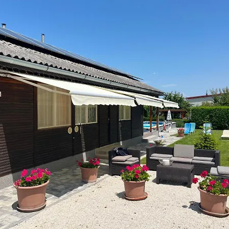 Bartok Apartmanhaz Prázdninový dům Balatonszarszo
