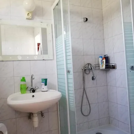 Bartok Apartmanhaz Balatonszarszo